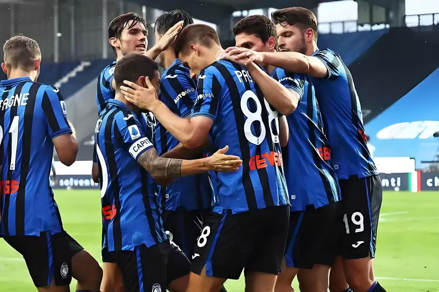 多特蒙德门将多次救险，当选全场最佳球员，有限大学以及显示一次.