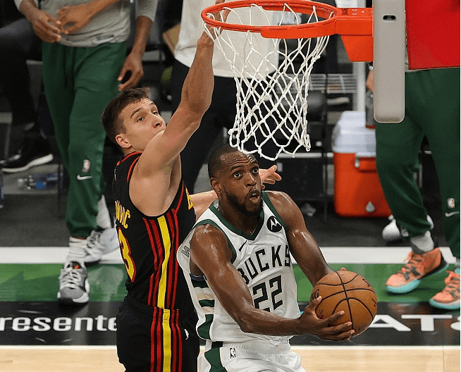 开云手机在线登陆入口-皇家马德里教练压力巨大！，詹姆斯遭遇十五持续失利比赛高潮迭起的简单介绍-开云手机在线登陆入口